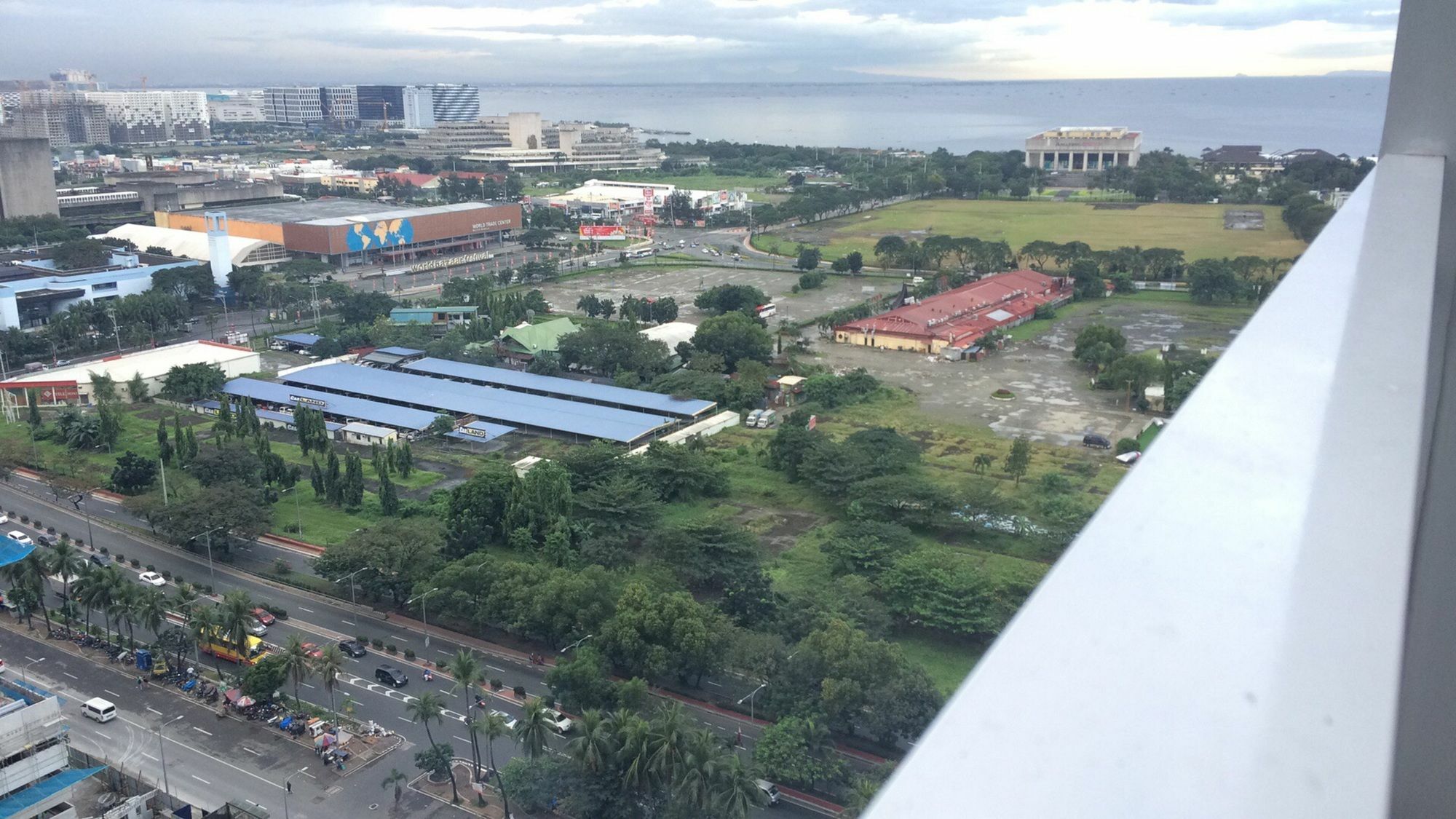 Seabreeze Residences At Breeze Residences Pasay Ngoại thất bức ảnh