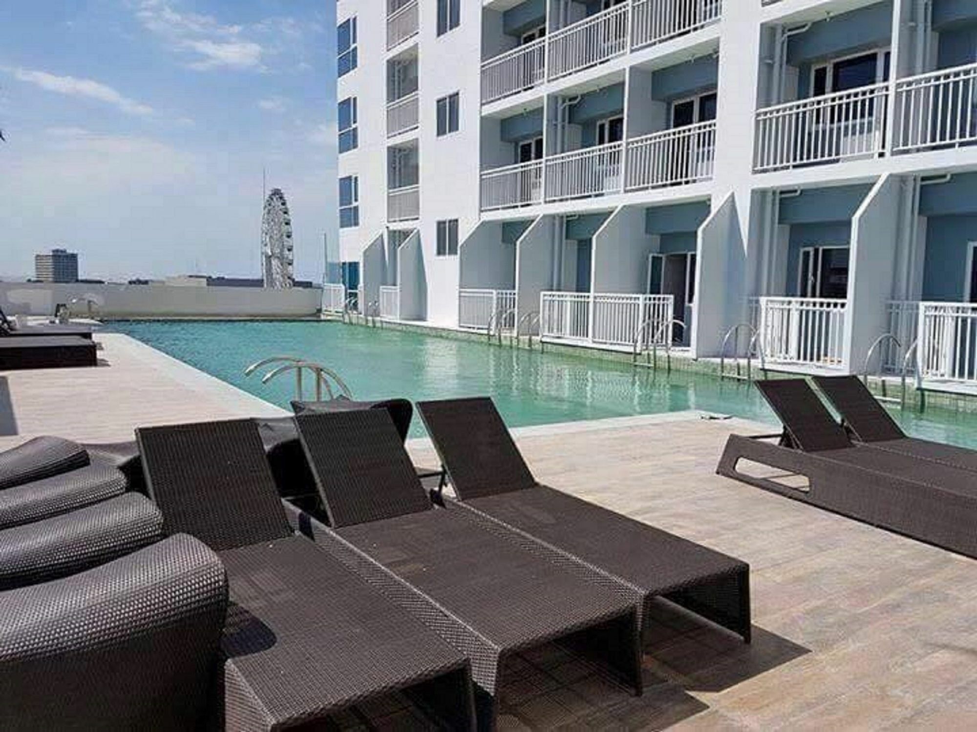 Seabreeze Residences At Breeze Residences Pasay Ngoại thất bức ảnh